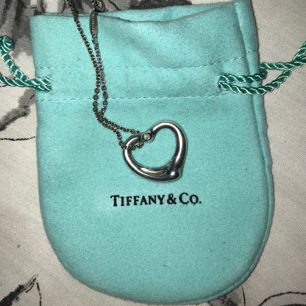 Tiffany&Co.Elsa Peretti open heart pendant