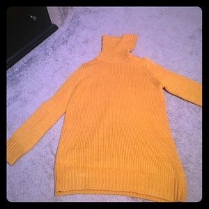 worn once, forever 21 turtle neck, size medium