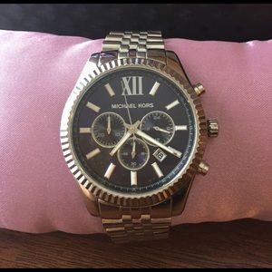 Michael Kors Lexington oversized watch