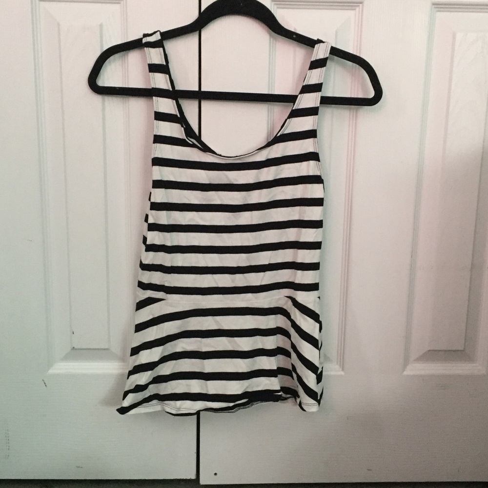 Express fit and flare top