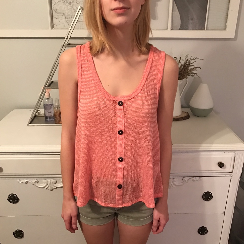 Patterned Back Tank Top w/ Fake Buttons