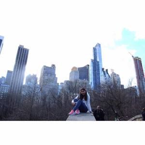 Meet your Posher, Thayss