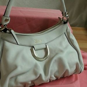 Cream Medium Sized Gucci Purse