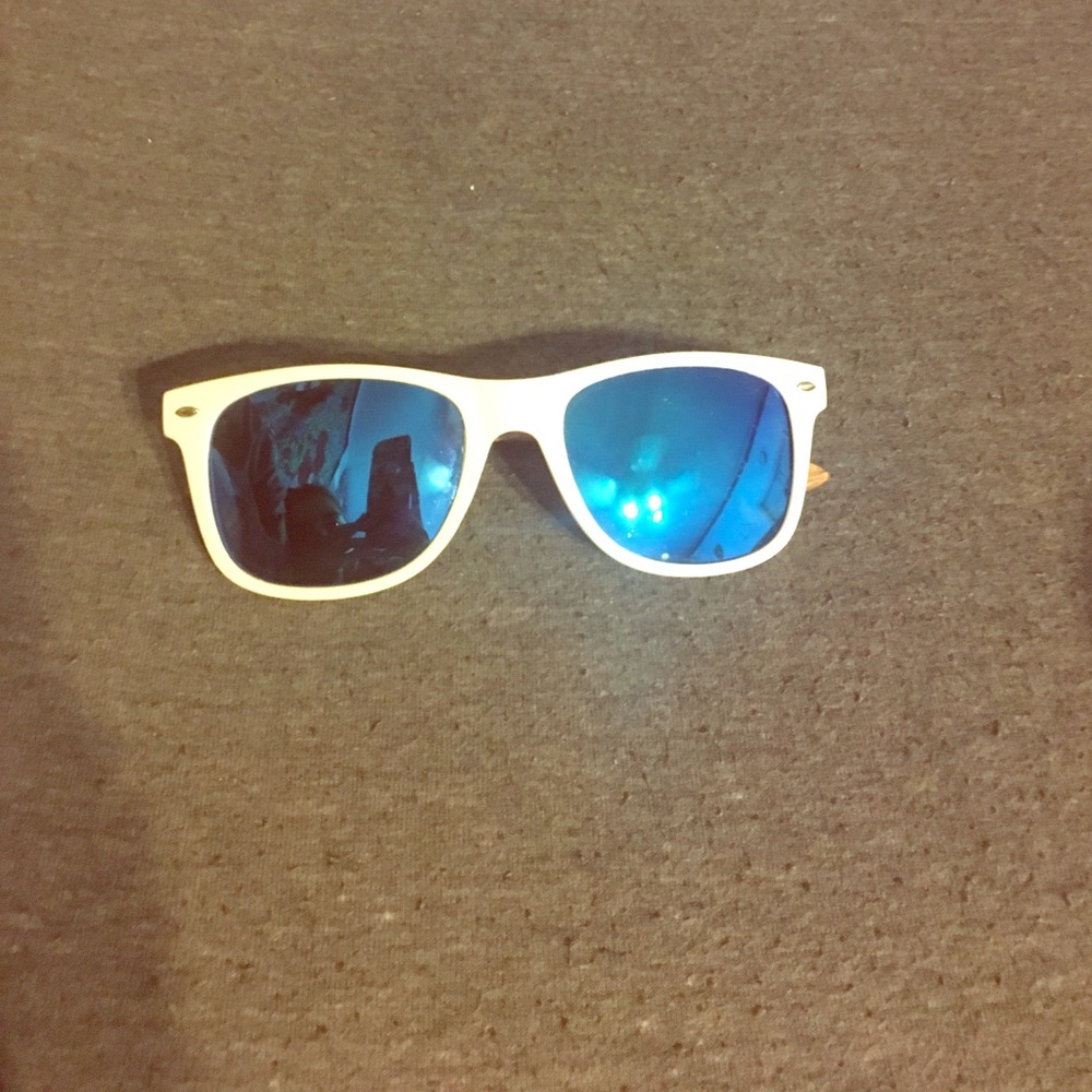Brand New Unisex Chester & West sunglasses