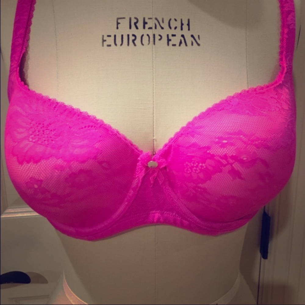 Super Sexy Lace!!!💕Body By Victoria Lined Demi👙