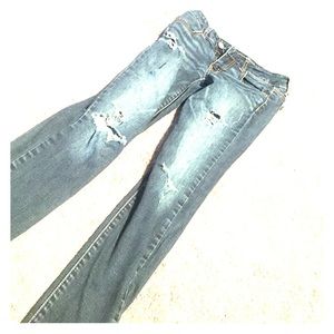 american eagle size 2 ripped jeans!
