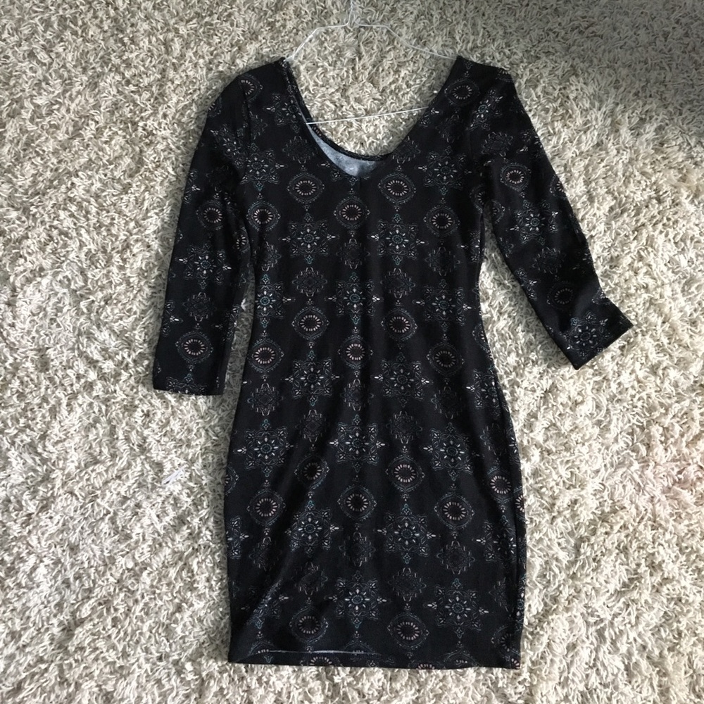 Patterned bodycon dress