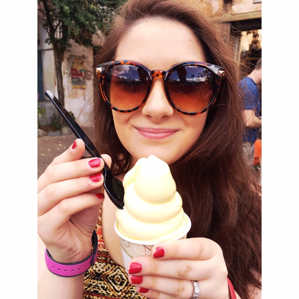 Meet your Posher, Hayley!