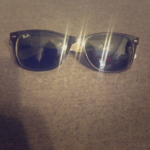 Unisex Justin Classic Ray-Ban Sunglasses