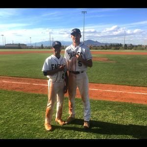 Meet your Posher, Hunter