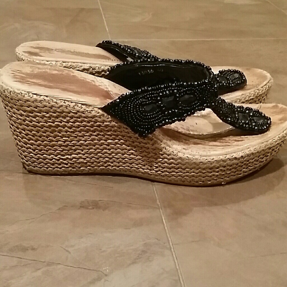 Wedge - Picture 4 of 4