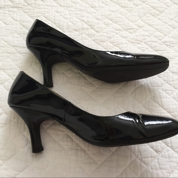 me too heels