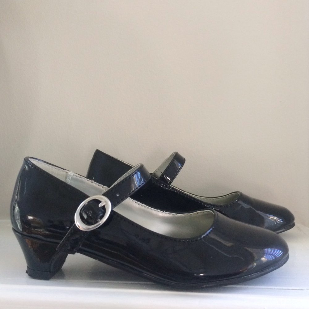 Girls Patent Leather Dress Shoes Size 12.5