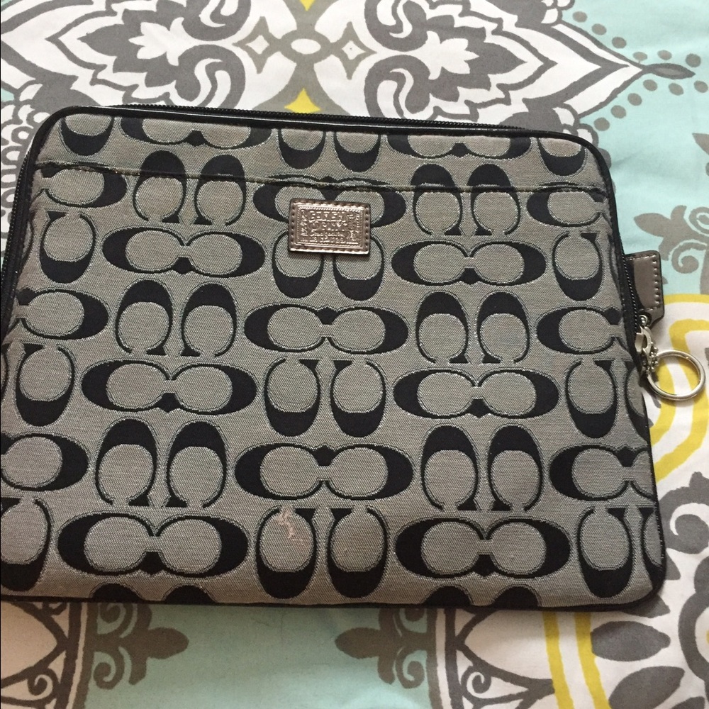 Like new coach ipad case