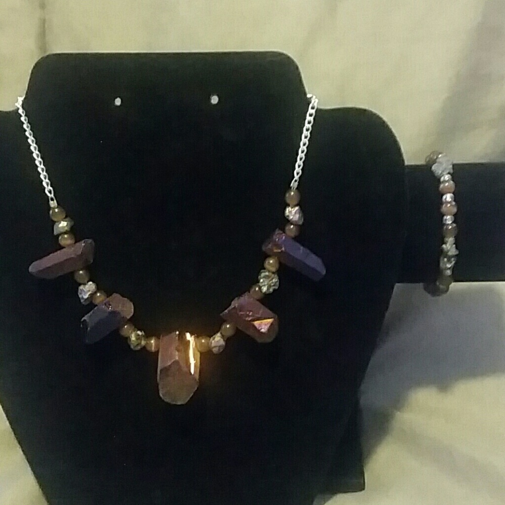 Handmade necklace and bracelet set
