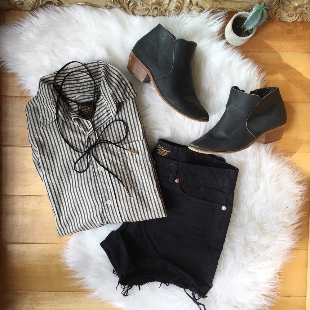 CIVILIANAIRE "button down shirt"