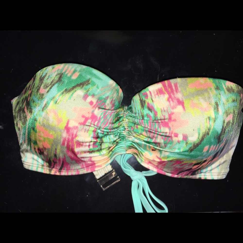 VICTORIA SECRET BIKINI TOP