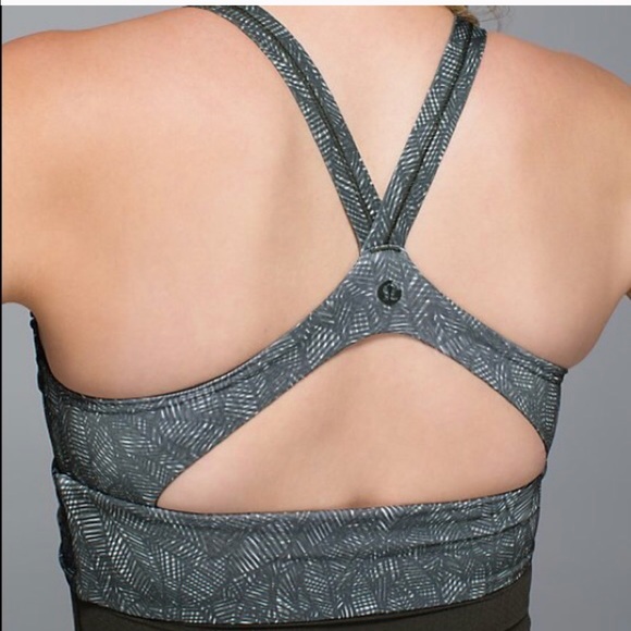[Lululemon] Wrap It Up Tank Army Green - Picture 3 of 7