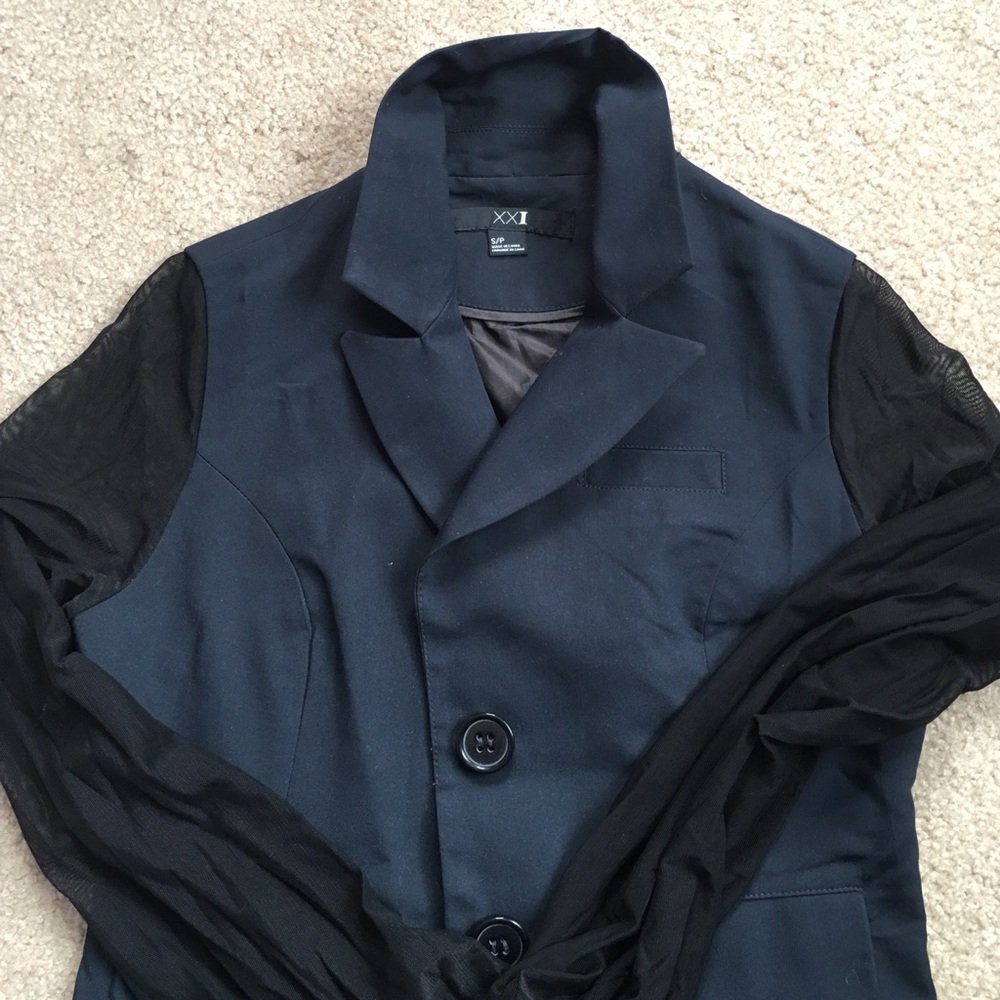 Beautiful elegant sexy sleeves blazer