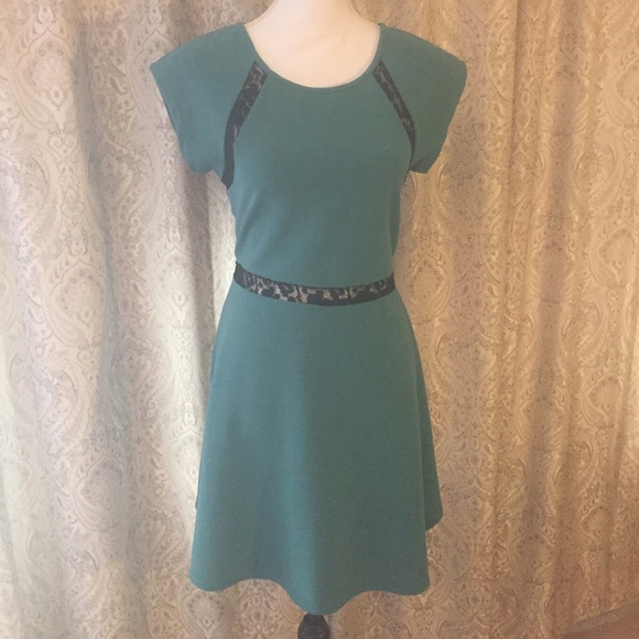 Teal Harper & Zoe Dress - Picture 2 of 4