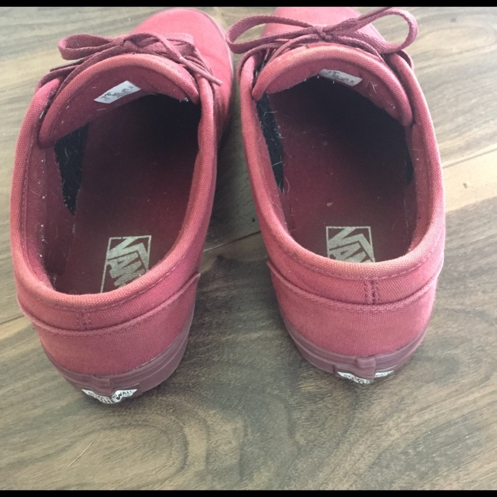 Vans - Picture 3 of 5