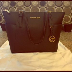 Michael Kors Jet Set Saffiano Tote