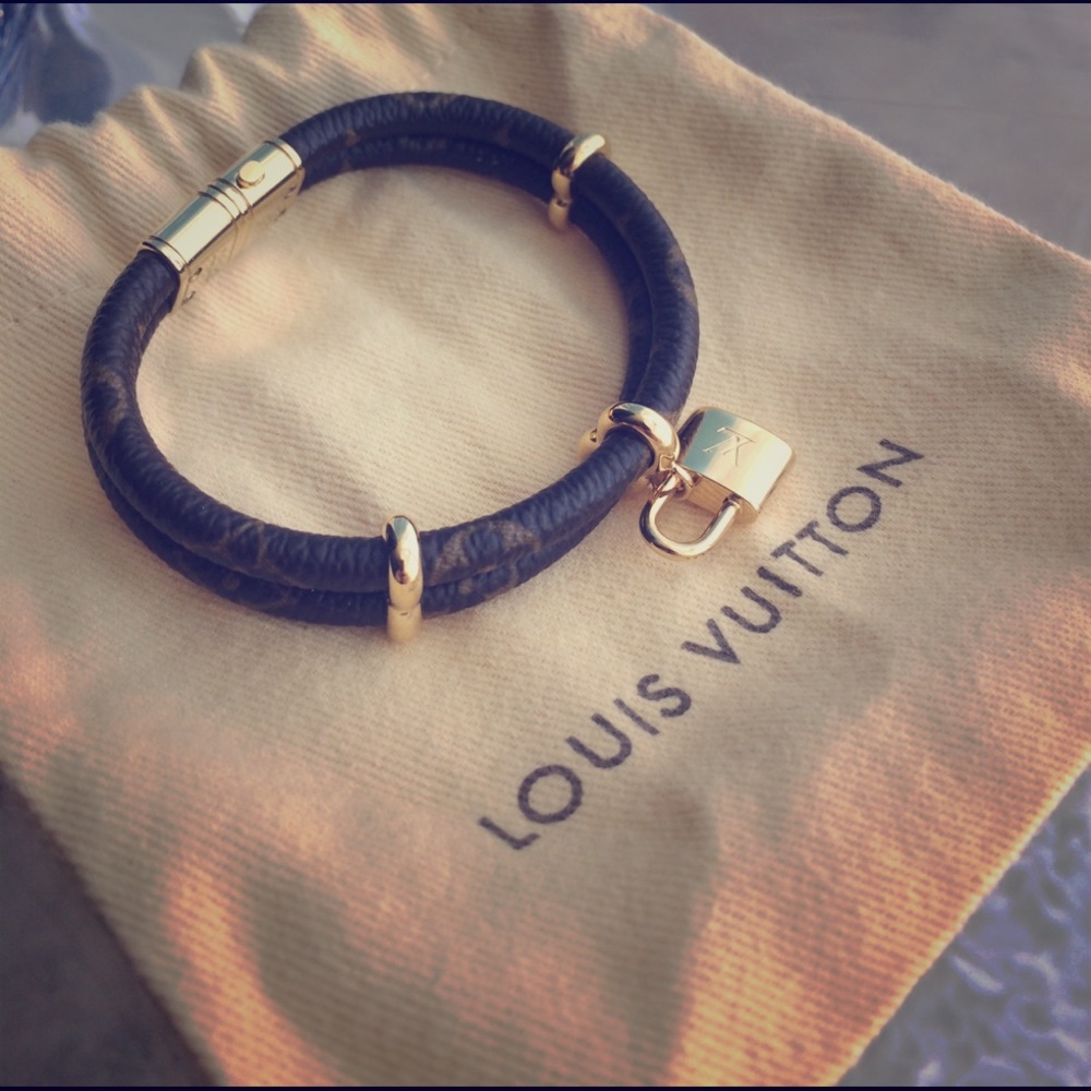 SOLD LOUIS VUITTON Keep it Twice Monogram Bracelet - Picture 1 of 6