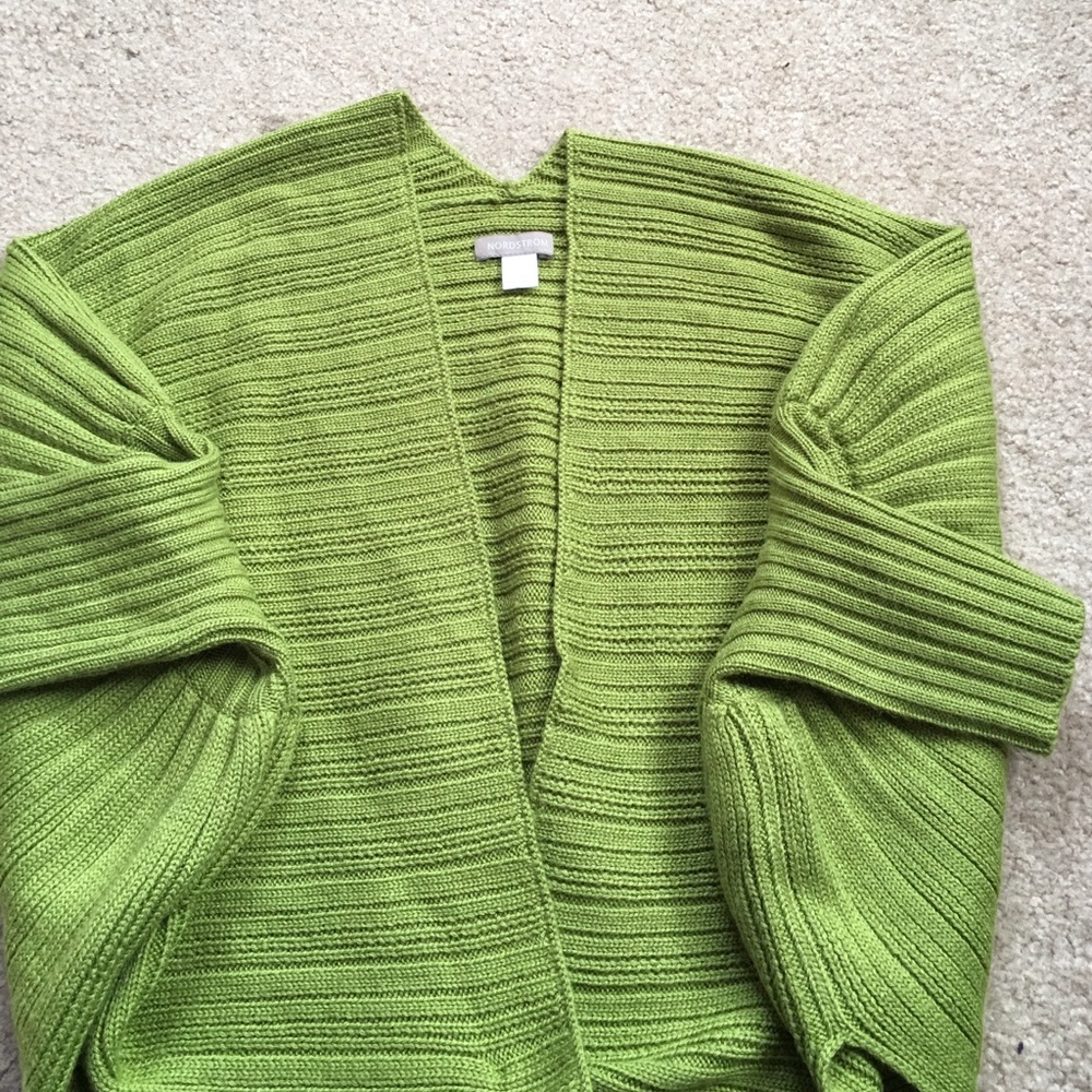 Beautiful green sweater