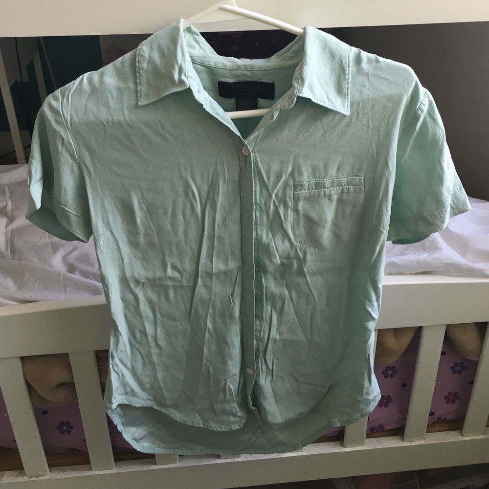 Mint green top.