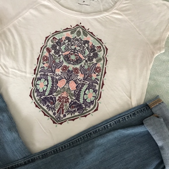 Lucky Brand Tee - Picture 3 of 3