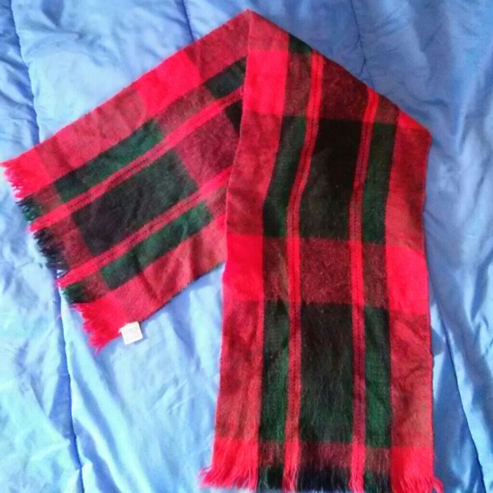 Fuzzy R.O.C. Scarf, Plaid 100% Acrylic, Style7123
