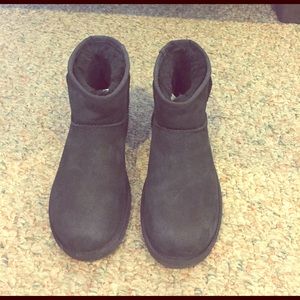 UGG Classic Mini Boots