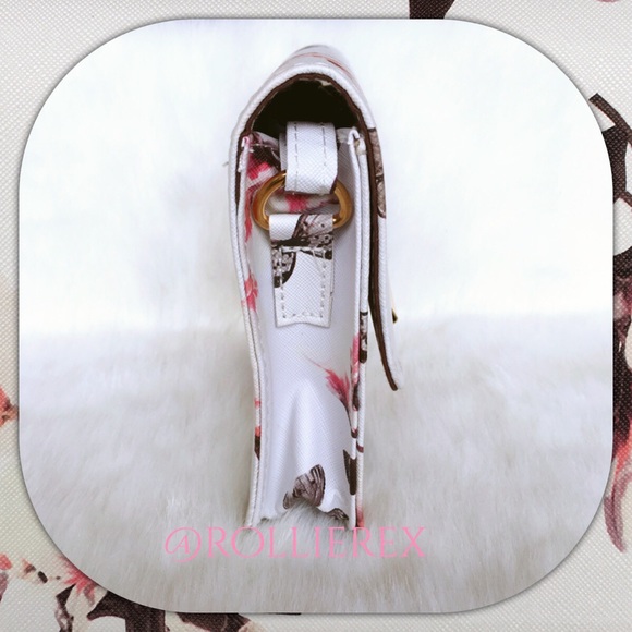 Host Pick!β¨ Butterfly Bag πΊπΈSale - Picture 4 of 8