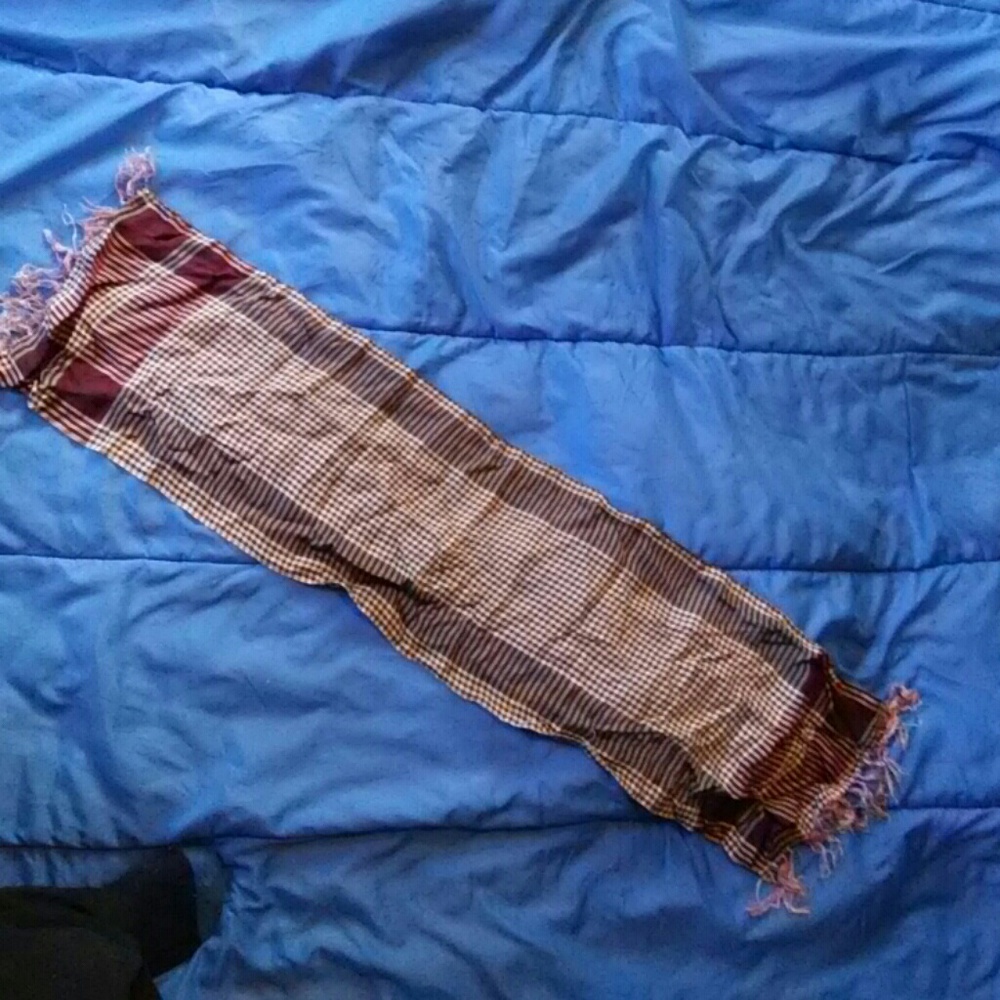 Polyester Scarf, Striped - Picture 2 of 3