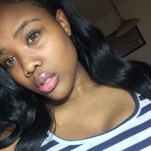 Meet your Posher, Ling