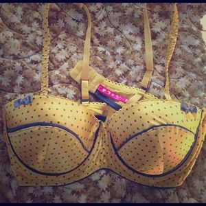 Charlotte Russe 36B Balconette bra