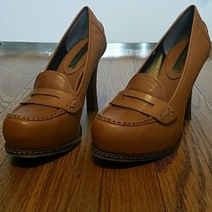 Banana Republic loafer style heels