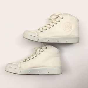 Spring Court Classic White Canvas Sneaker