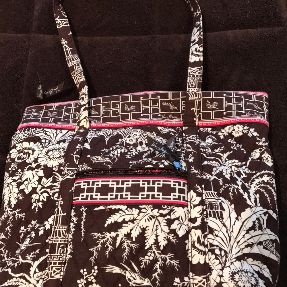 Vera Bradley pocketbook