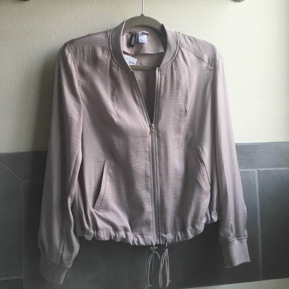 🆕light weight taupe bomber