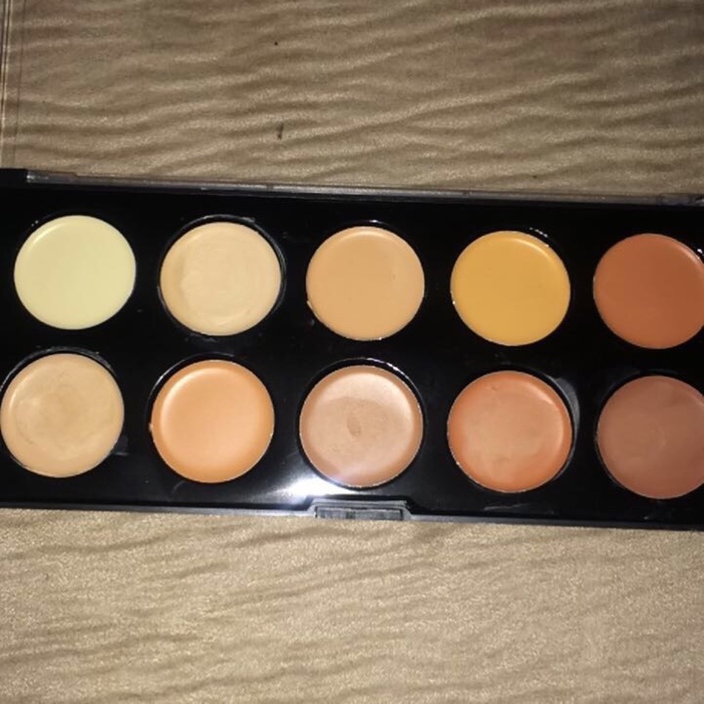 Concealer palette