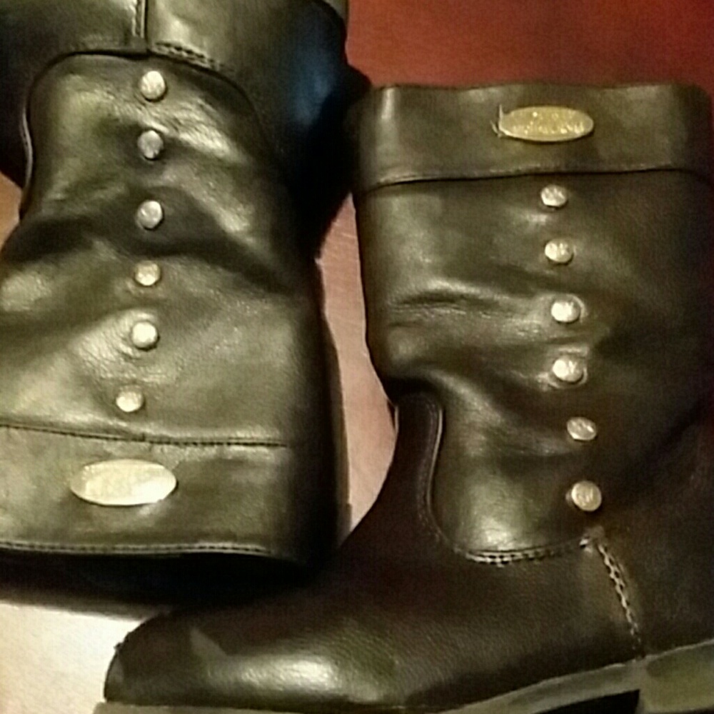 Girls boots
