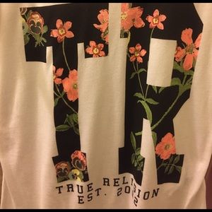 True religion v neck