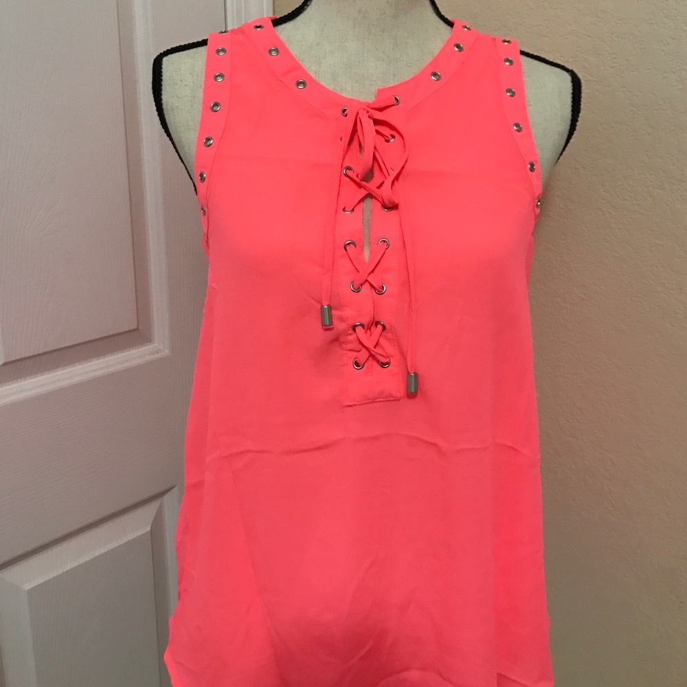 Women's Tank - Picture 2 of 5