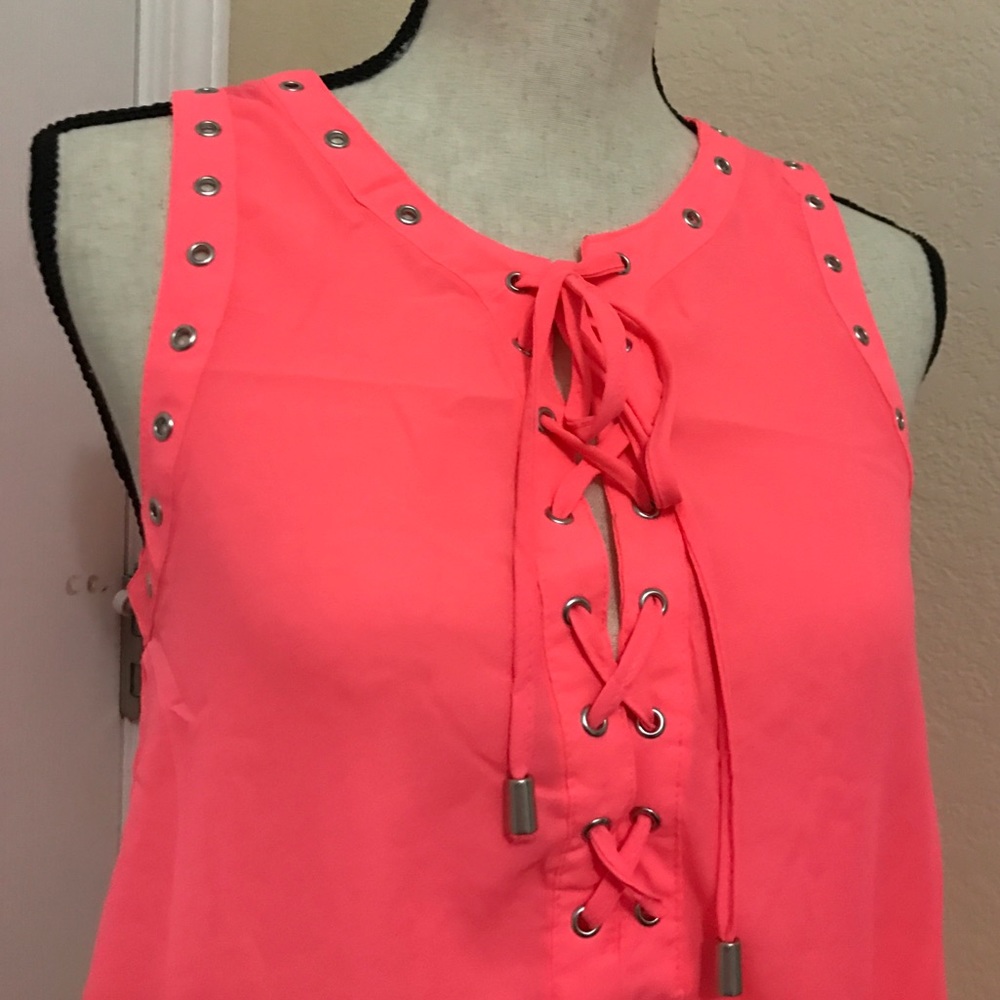 Women's Tank - Picture 3 of 5