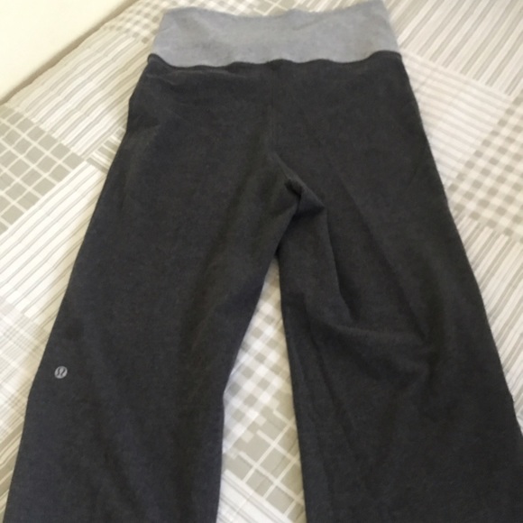 Lululemon - Picture 3 of 4