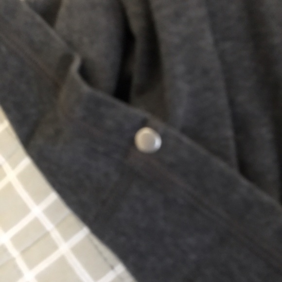 Lululemon - Picture 4 of 4