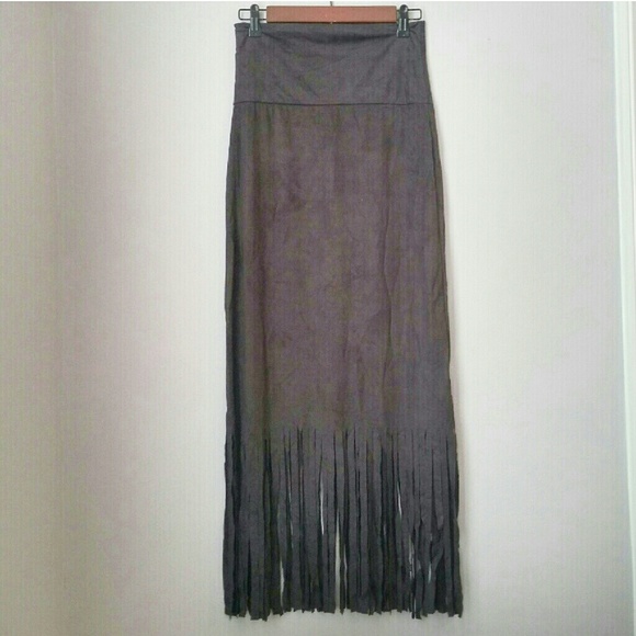 Romeo & Juliet Couture Dresses & Skirts - Romeo & Juliet Suede Fringe Foldover Maxi Skirt Sm