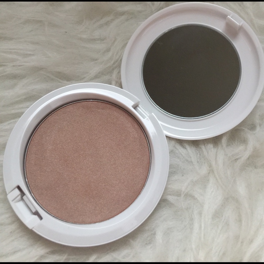 Mac Cosmetics LIMITED EDITION Beauty Powder