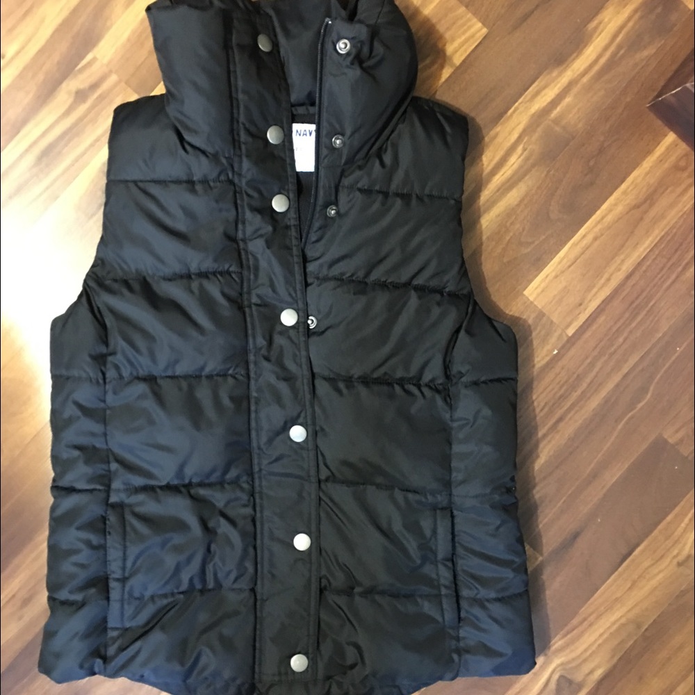 Old navy puffer vest